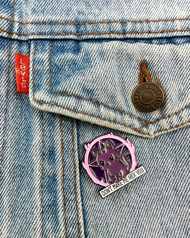 Hex kat emalje-nål-badge