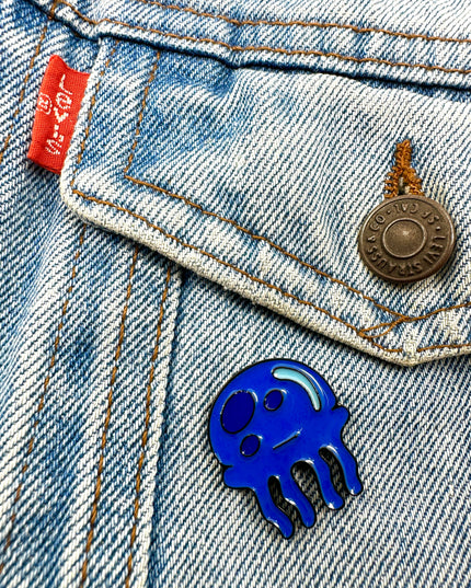 Jellyfish III Pin - Aquatic Accessory for Ocean Lovers