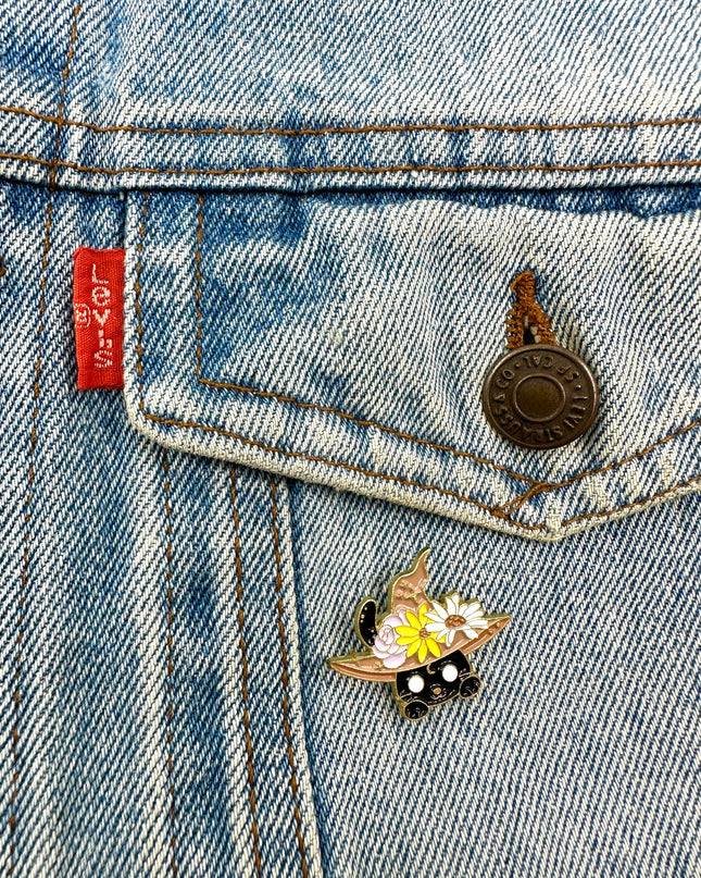 Witch Cat Pin Badge | Tags: Accessories