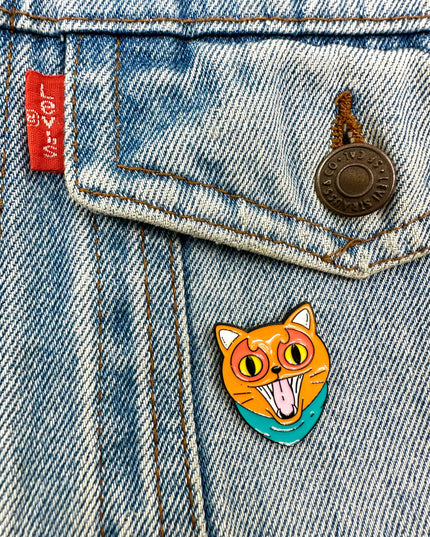Meowing Cat Pin Badge | Tags: Accessories