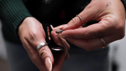 Suéter de la lámpara de pierna frágil de Una Historia de Navidad para Mujeres