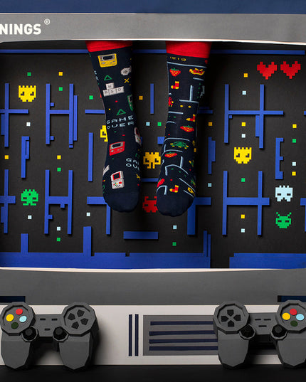 Many Mornings Zokni - Game Over Fun Socks for All Ages