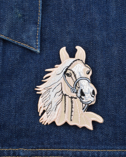White Horse Patch - Elegant Embroidered Accessory
