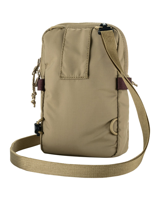 Fjallraven High Coast Pocket in Clay