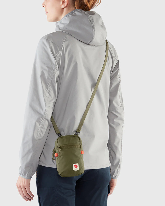 Fjallraven High Coast Pocket in Mountain Green