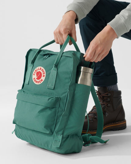 Mochila Fjallraven Kanken en Marrón Terracota y Ultramar