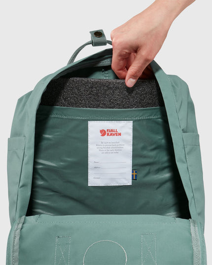 Mochila Fjallraven Kanken en Marrón Terracota y Ultramar