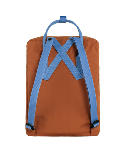 Mochila Fjallraven Kanken en Marrón Terracota y Ultramar