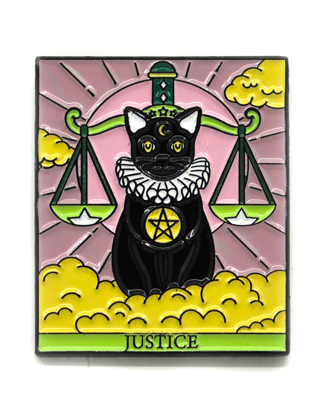 Pin de Tarot de Gato - Accesorio de Justicia