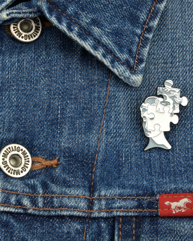 Badge - David Metamorphosis III | Accessories