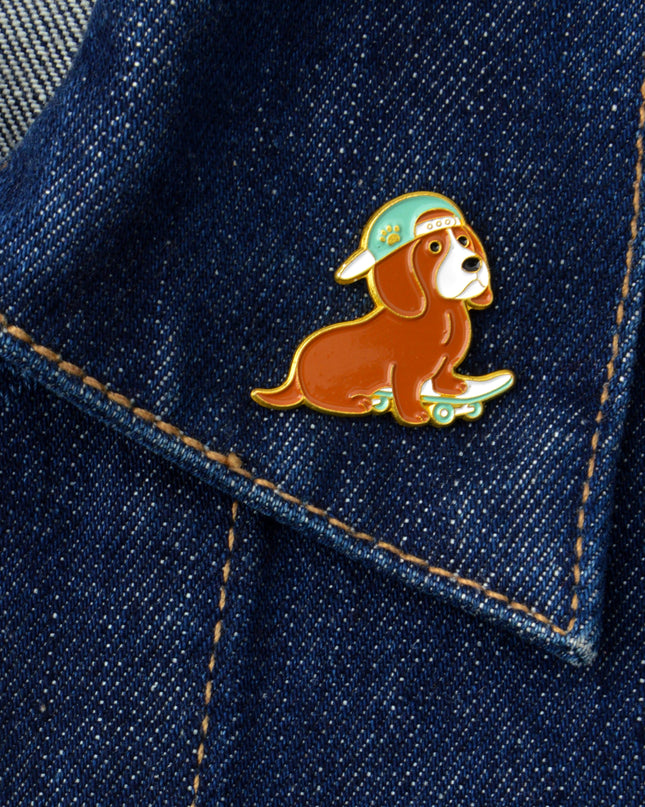Skate Dog II Emalje Pin