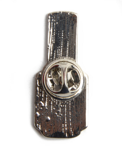 Nail Polish Badge - Chic Accessory for Women