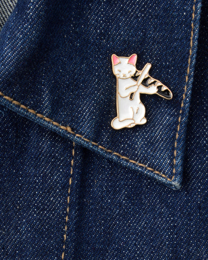 Cat with Baguette Brooch - Whimsical Foodie Design