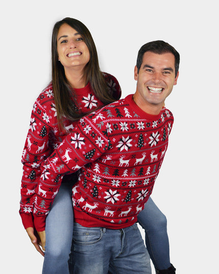 Suéter navideño de parejas rojo - Renos, árboles y estrellas polares