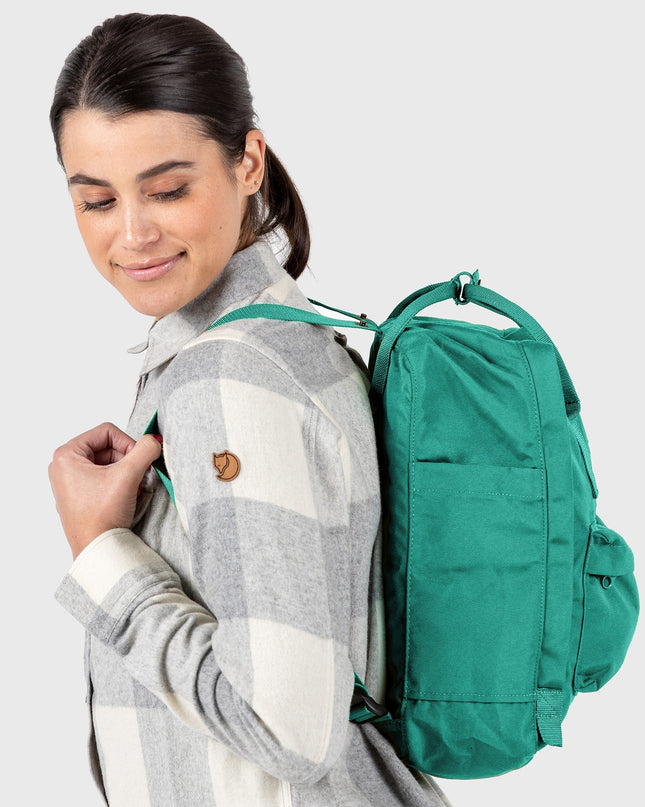 Mochila Fjallraven Re-Kanken en Negro Clásico