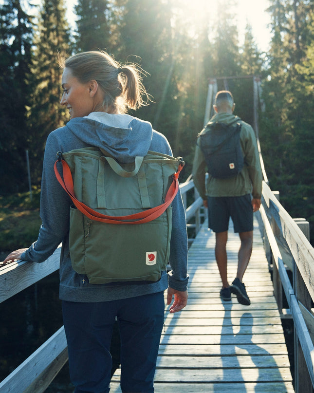 Fjallraven High Coast Totepack in Blackberry