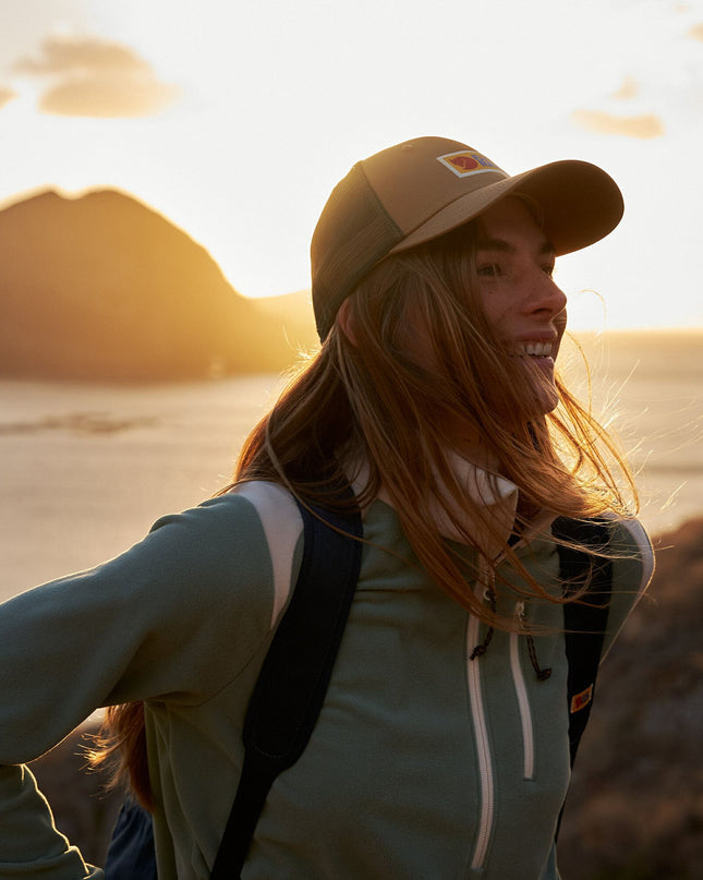 Fjallraven Vardag Long Sleeve Cap i Buckwheat Brown