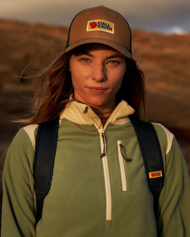 Fjallraven Vardag Long Sleeve Cap i Buckwheat Brown